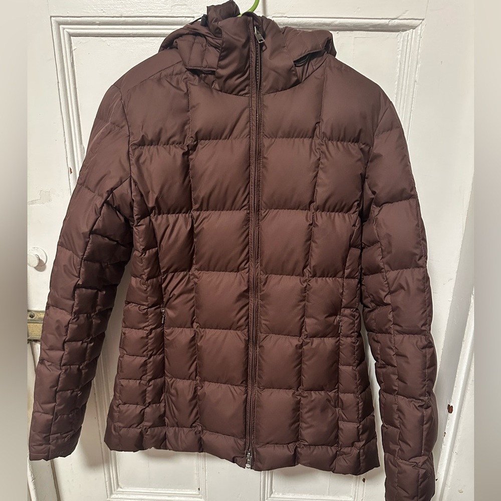 Patagonia Women's Brown Down Jacket -size M EUC